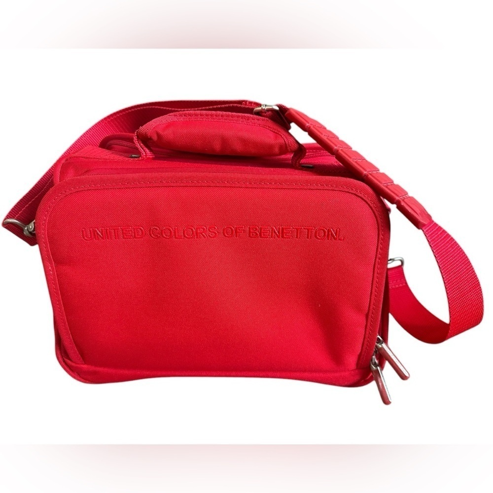 Unique United Colors of Benetton travel bag/purse red colour adjustable strap